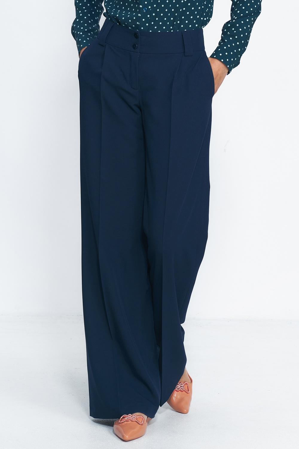 Lange Hose model 186118 Nife